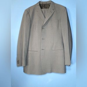 Emporio Armani Ash Grey 2 pc Suit size 54 Italian